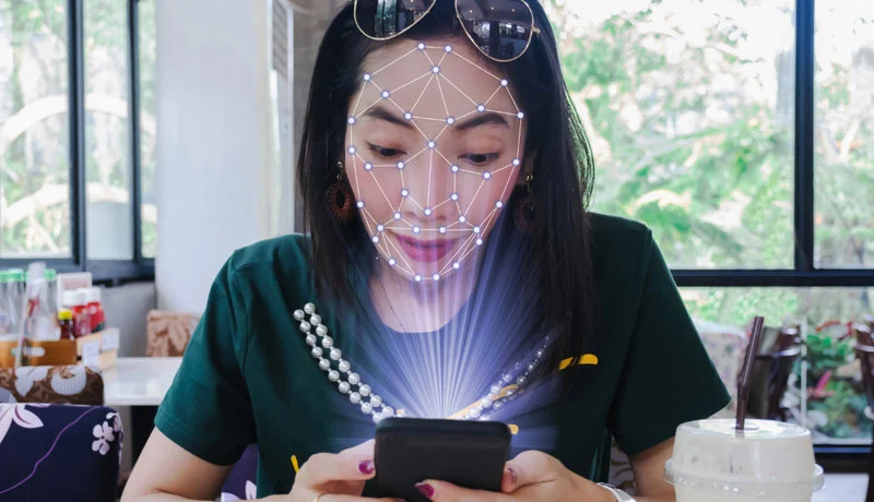 Android Face ID nie dla każdego – kto zaloguje się do banku skanem twarzy?