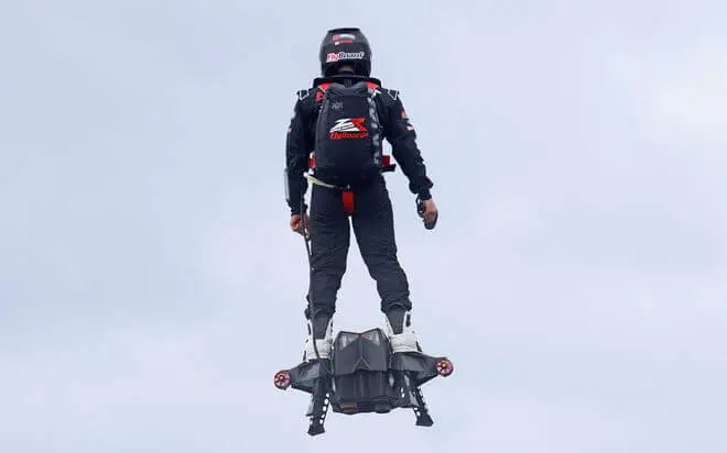 Loty na Flyboard Air są rzeczywiście możliwe? Szukamy odpowiedzi