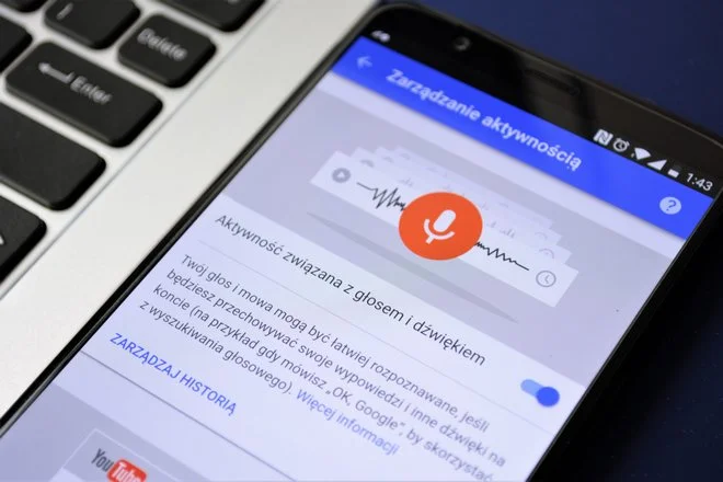 Możesz być podsłuchiwany przez Google. Sprawdź co nagrywa i jak usunąć dane