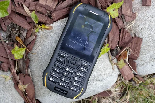 Telefon, który sprawdzi się w trudnych warunkach? Test Hammer Delta
