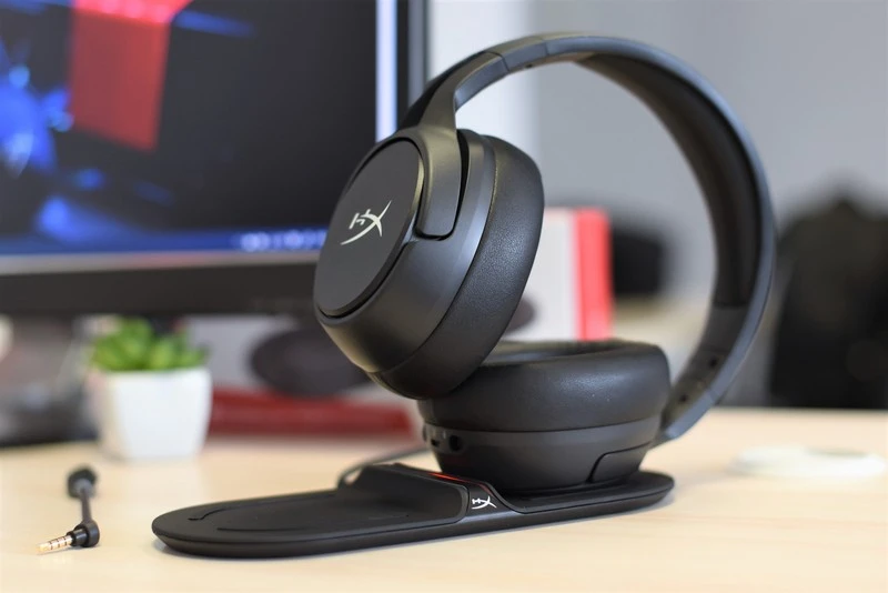 Test HyperX Cloud Flight S. Prawdziwa bezprzewodowa wygoda!