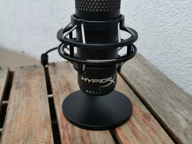 HyperX Quadcast S 12