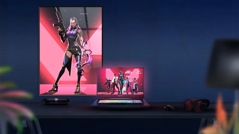 Hyperbook GTR, czyli czym kusi laptop za 30000 złotych?