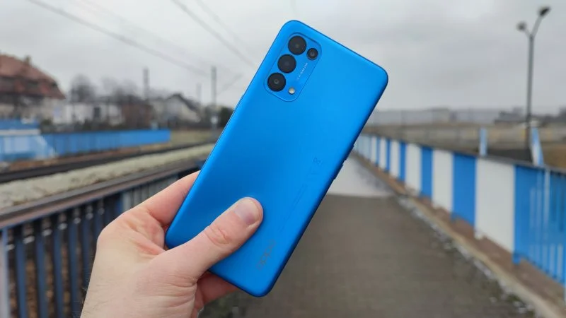 Premierowa recenzja OPPO Reno5 5G. Ten smartfon ma coś w sobie