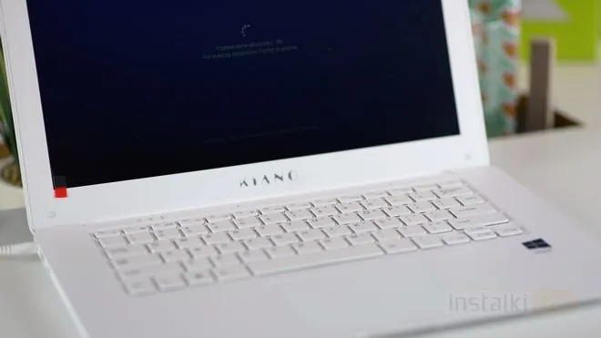 Przetestowaliśmy notebooka za 599 zł, który w poniedziałek trafi do Biedronki