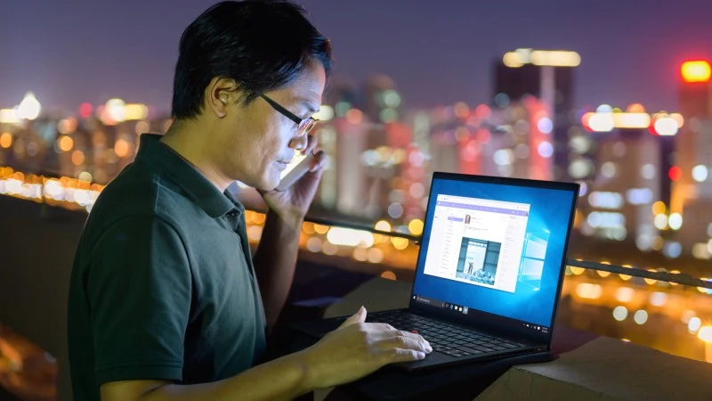 Ruszyła sprzedaż zdumiewająco lekkiego Lenovo ThinkPad X1 Nano