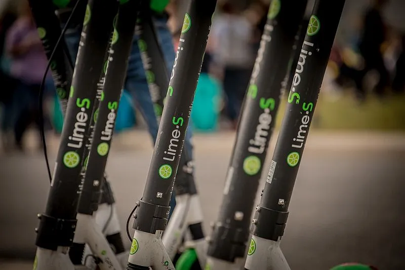 Hulajnogi elektryczne Lime za darmo w dniu wyborów. Jak skorzystać? Mamy kod