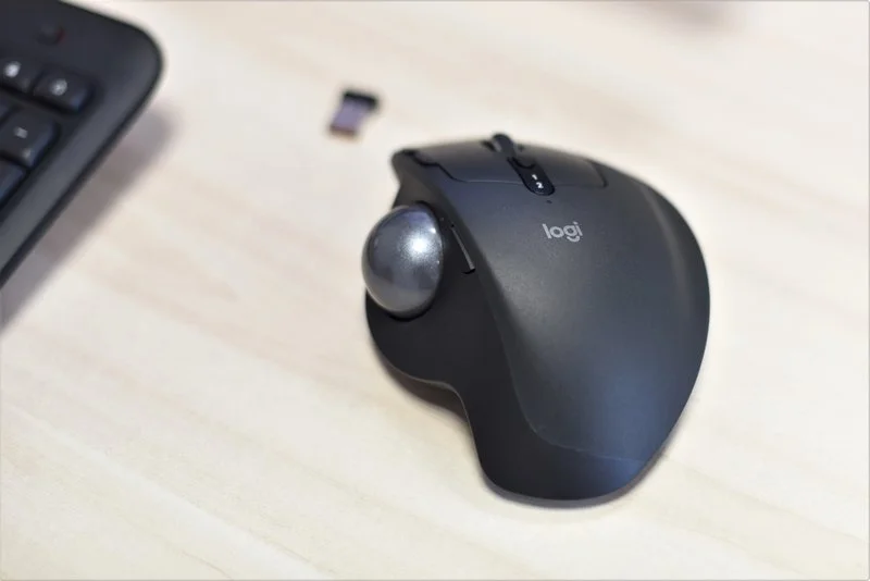 Test Logitech MX Ergo. Czy trackball może zastąpić myszkę?