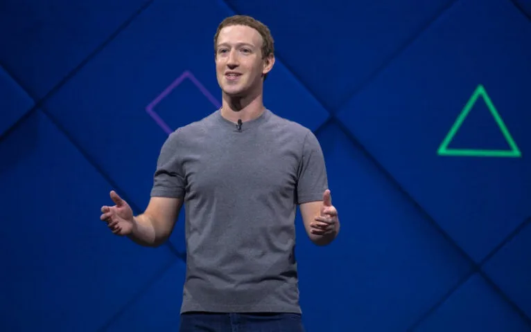 Facebook przyznaje, że do Cambridge Analytica trafiło więcej danych