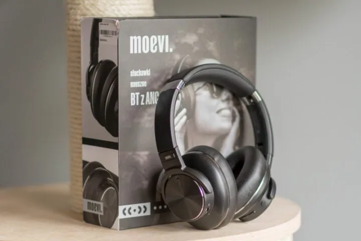 Moevi ES-4912 – recenzja hybrydowych słuchawek z ANC z Biedronki