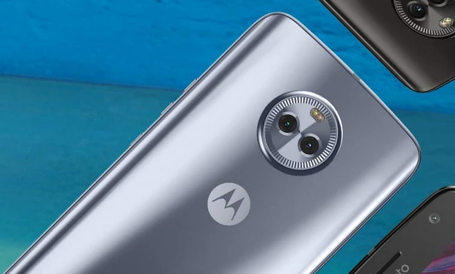 Jak wszyscy to wszyscy. Motorola też stworzy klon iPhone’a X