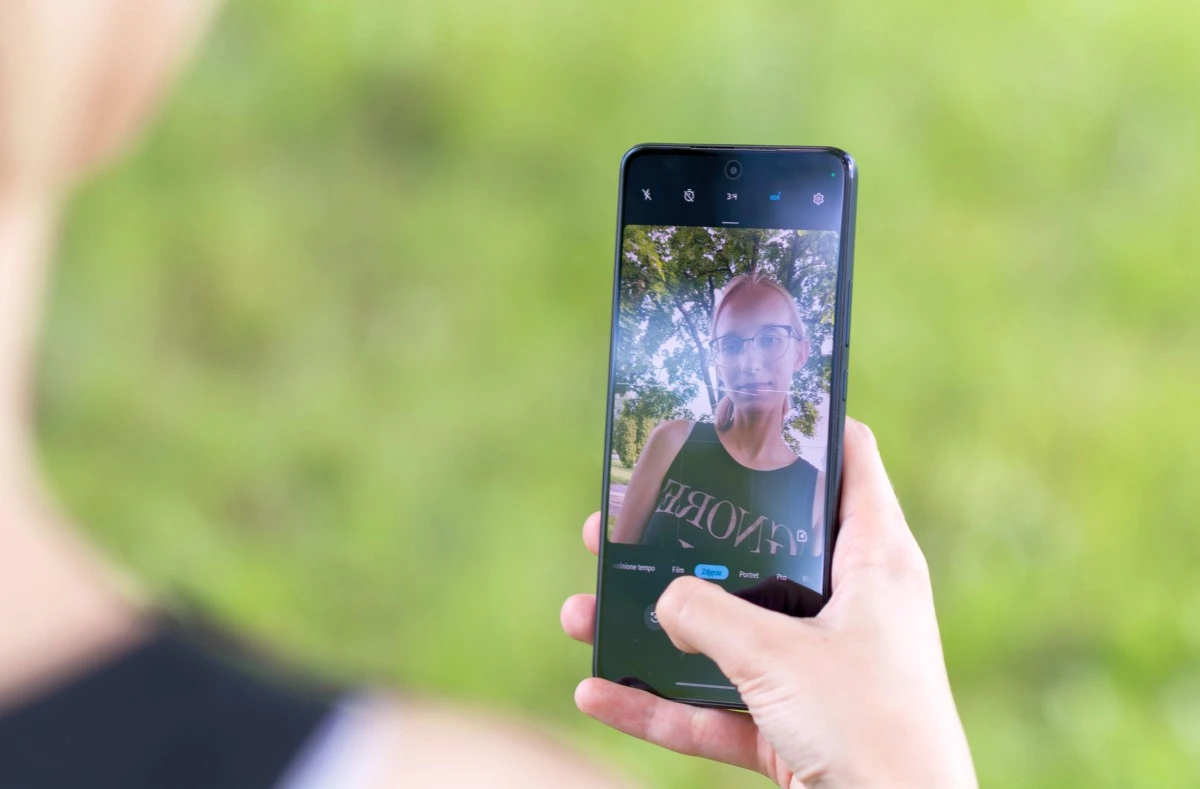 Motorola Edge 30 – recenzja. Ultralekki smartfon, który po prostu dobrze działa