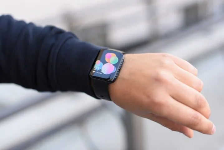 OPPO Watch LTE dostępny w Polsce. Smartwatch funkcjonalny jak smartfon