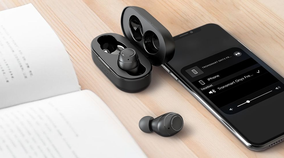 Tronsmart Onyx Free – nowe słuchawki z funkcją sterylizacji dzięki naświetlaniu UV