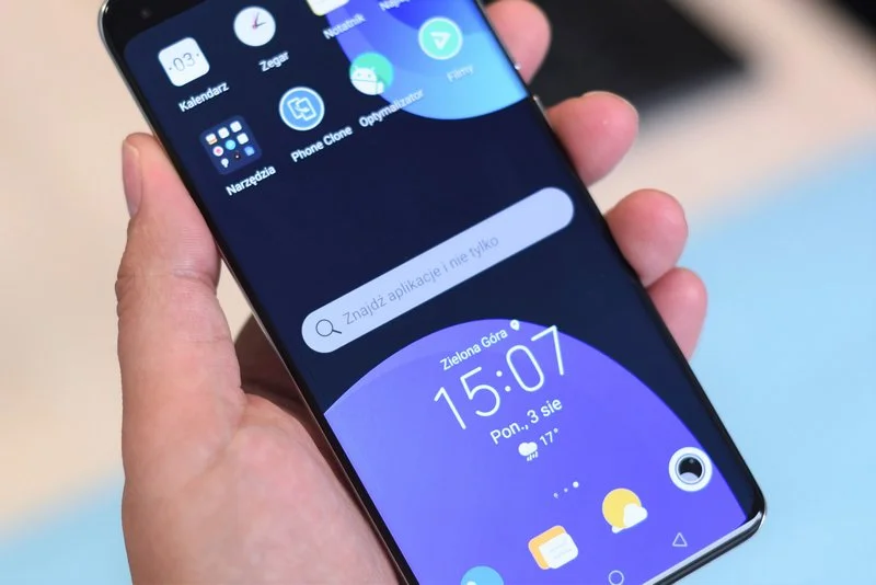 Na smartfonach Huawei łatwo zainstalujesz brakujące aplikacje. Zobacz jak