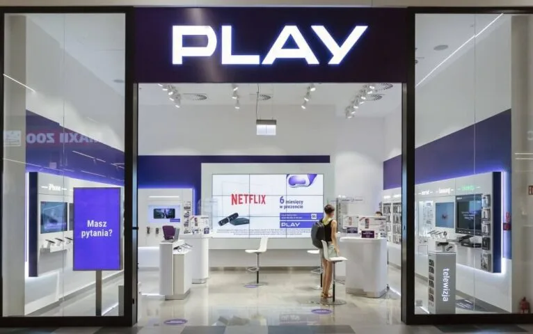 Grupa Play z rekordowymi wzrostami przychodów. Operator nadal rozwija infrastrukturę