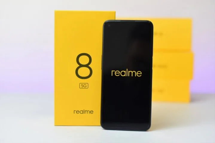 Niedrogi smartfon z 5G? Odpowiadam: realme 8 5G