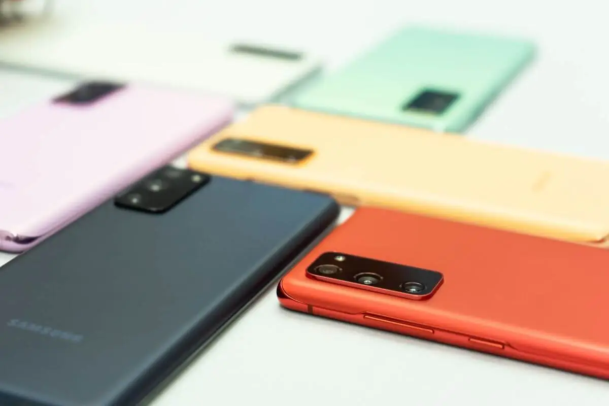 Samsung i Huawei liderami sprzedaży smartfonów. Apple zamyka podium