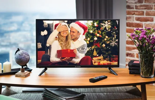 Biedronka w natarciu. W sklepach pojawi się telewizor LED marki Hykker