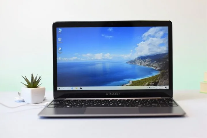 Tani laptop z Chin? Recenzja Teclast F7S
