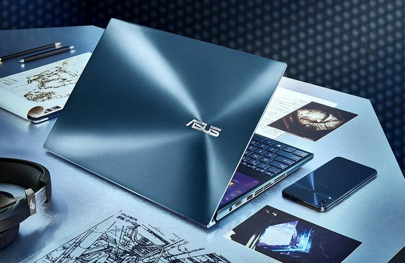 ASUS znowu zaskakuje. Nowy ZenBook Pro Duo to laptop dysponujący drugim ekranem dotykowym