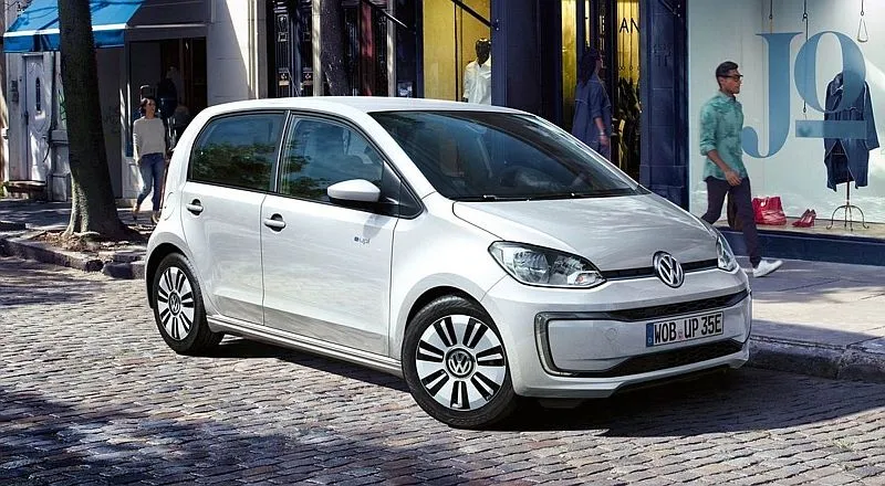 Dopłaty do elektryków w Polsce zatwierdzone. Ile można oszczędzić?