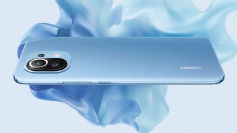 Xiaomi Mi 11 oficjalnie. Jest dużo lepszy od Mi 10 i… w tej samej cenie!
