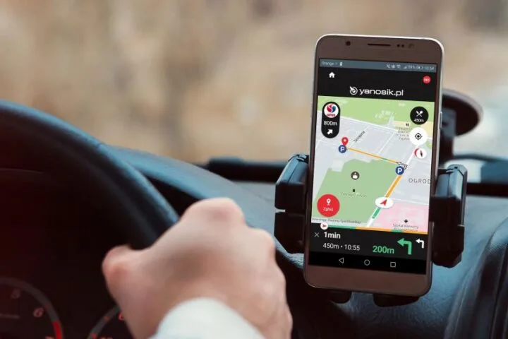 Yanosik uchroni od mandatu nie tylko na drodze. Aplikacja z nową funkcją