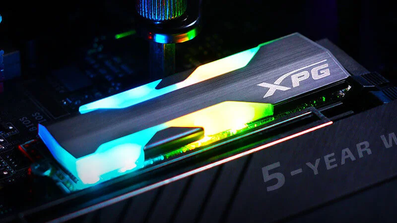 Stylowy i całkiem szybki SSD z RGB. ADATA XPG Spectrix S20G