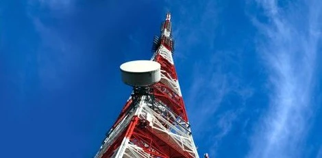 UKE unieważniło przetarg na częstotliwości Aero2. Co z darmowym internetem?