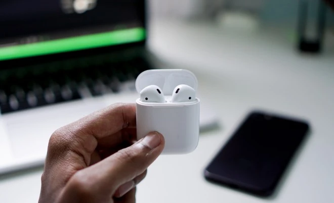 Nowe generacje słuchawek AirPods zajmą się Waszym zdrowiem