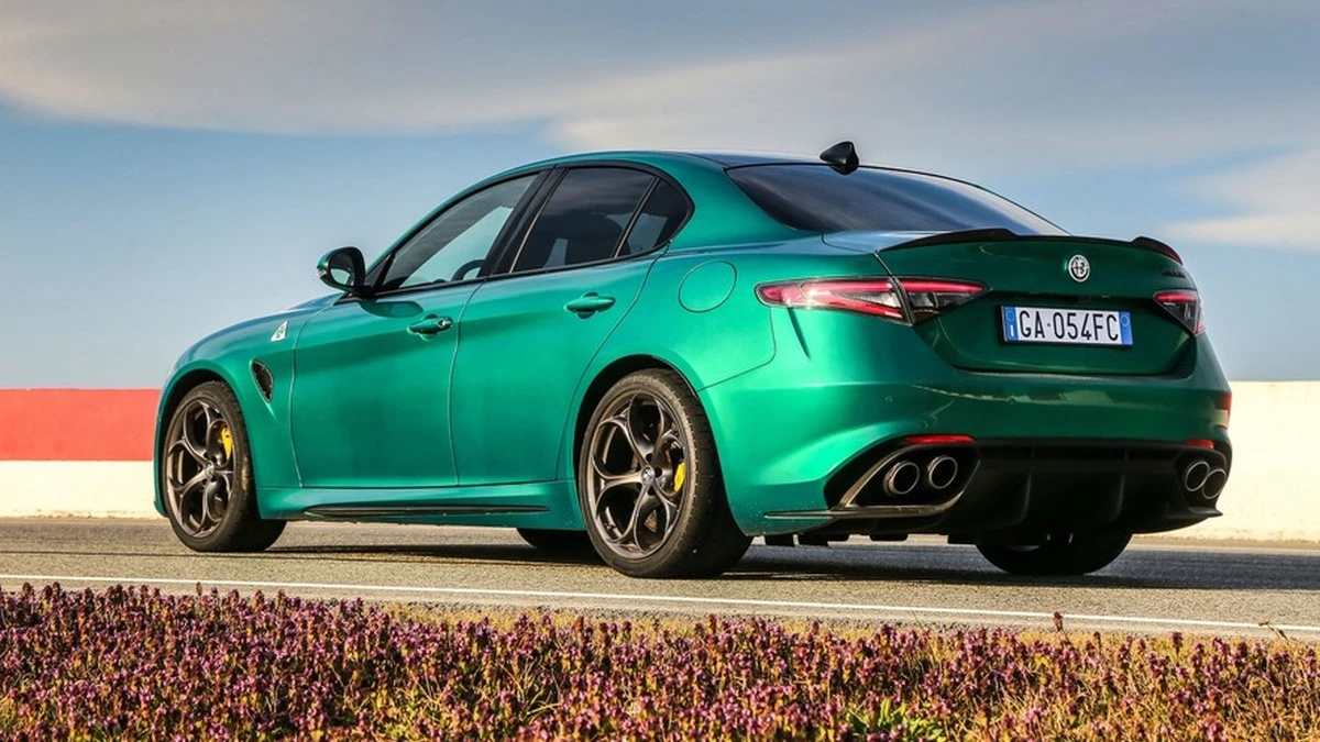 Politycy kwestionują zakaz sprzedaży aut spalinowych w UE od 2035 roku