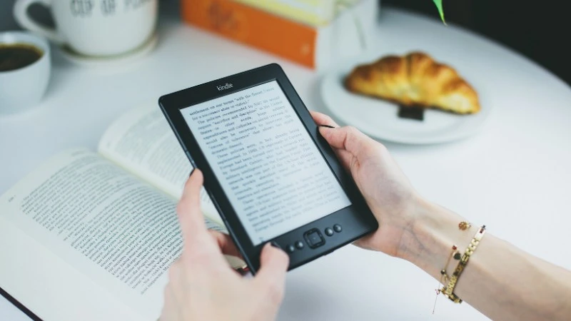 Masz czytnik ebooków Amazon Kindle? Każdy twój ruch jest śledzony
