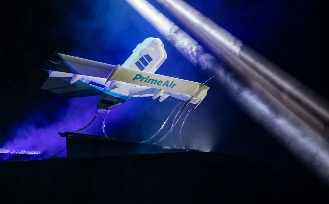 Tak wygląda i działa dron Amazona odpowiedzialny za dostarczanie paczek