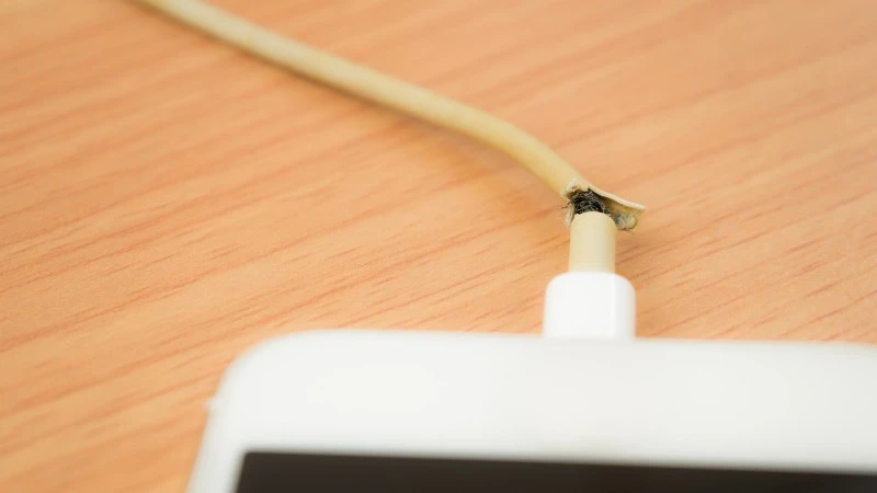 Apple odkrywa koło na nowo. Próbuje opatentować niełamliwe kable