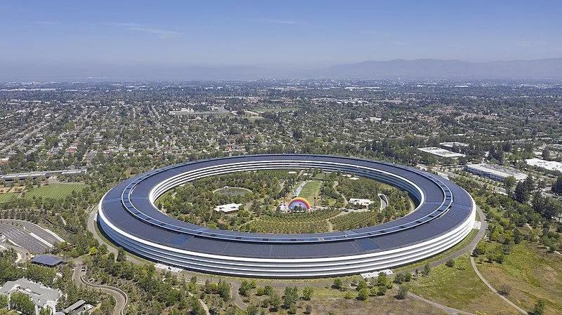 Chcecie pozwiedzać Apple Park? Możecie to zrobić wirtualnie [WIDEO]