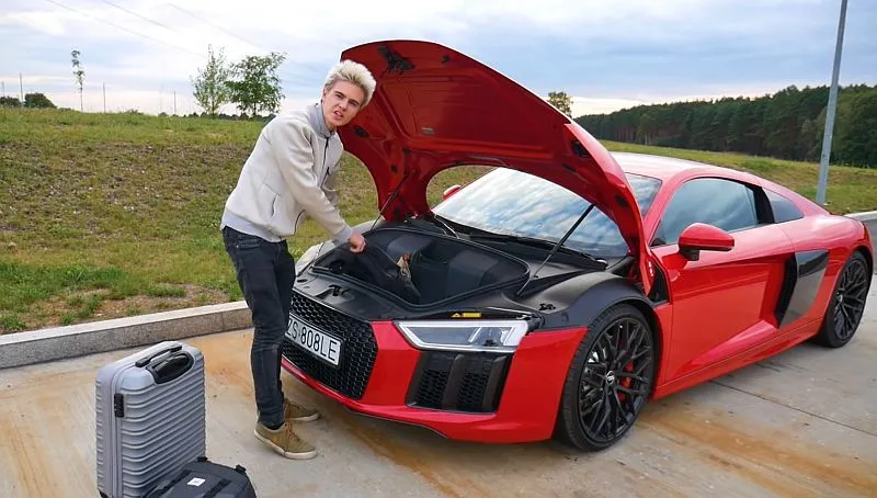 Lord Kruszwil pędził 320 km/h „niemiecką” autostradą. Bawi Was takie zachowanie?