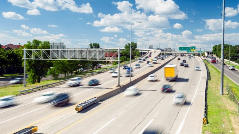 Z polskich autostrad znikną bramki. W zamian aplikacja lub urządzenie