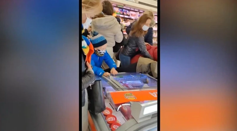 Bitwa o lody Ekipa w Lidlu (wideo). Nie wierzę w to, co widzę…