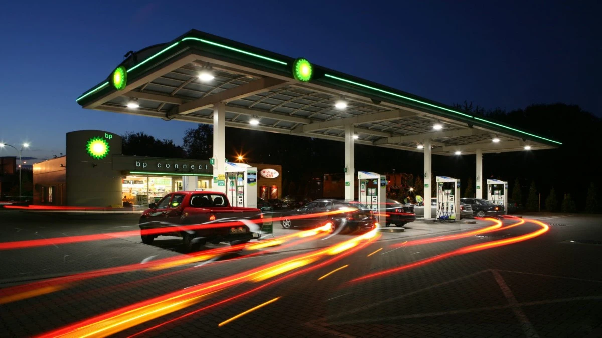 BP pobiło ofertę Orlenu. Z tą aplikacją nadal będziesz tankować tańsze paliwo