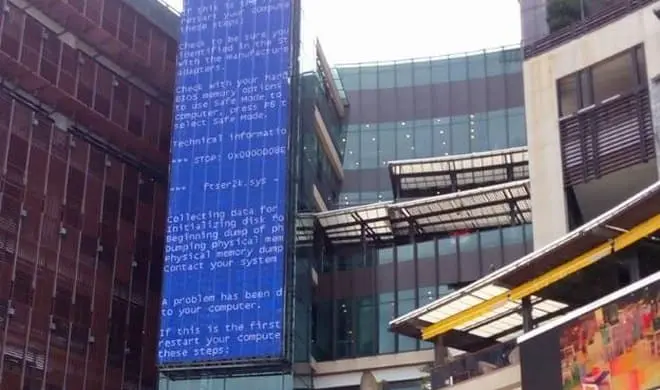 Takiego Niebieskiego Ekranu Śmierci jeszcze nie widziałeś. Gigant!