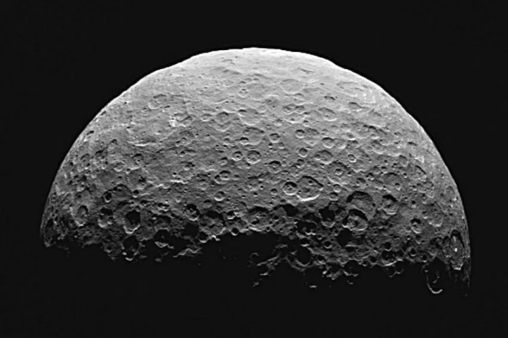 Stacja kosmiczna na orbicie Ceres lepszym domem dla ludzkości niż Mars