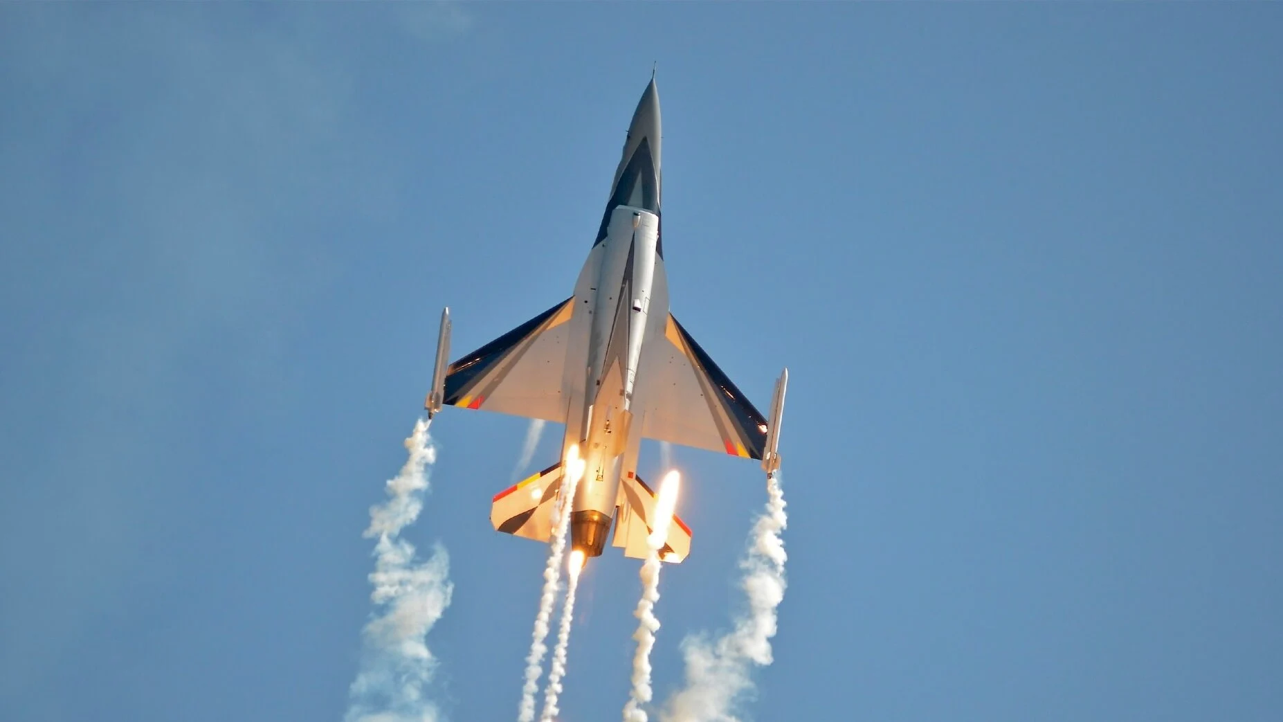 Nowy silnik Chińczyków ma pozwolić na lot z dziewięciokrotną prędkością dźwięku