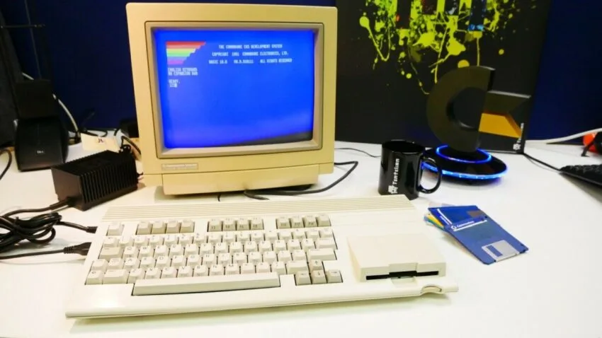 eBay z wyjątkową licytacją – działającego prototypu Commodore 65