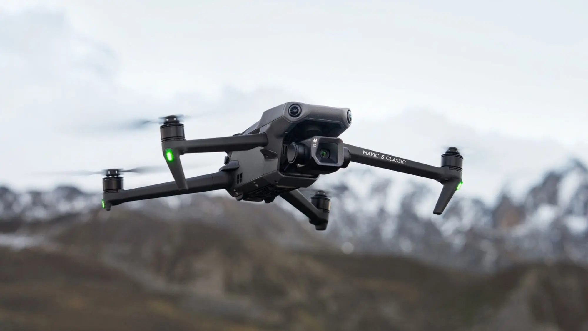 DJI prezentuje drona Mavic 3 Classic