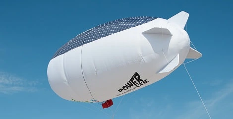 Drony sterowce z darmowym internetem latają nad polskimi plażami!