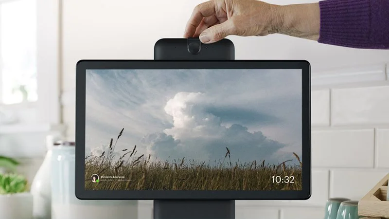 Facebook tworzy urządzenie podobne do Apple TV? Spółka rozmawiała już z Netflixem i Disneyem