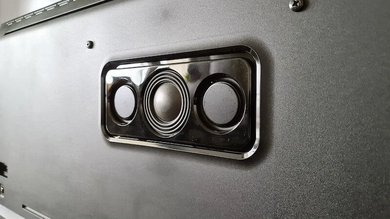 Recenzja Sony WH-1000XM4 – pogromca hałasu z miejskiej dżungli