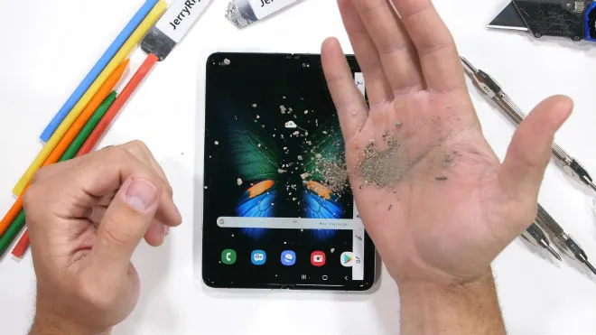 Samsung Galaxy Fold w teście wytrzymałości. Jak sobie poradził?