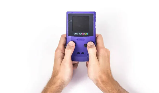 Nintendo chce stworzyć etui, które zmieni smartfona w… GameBoya!